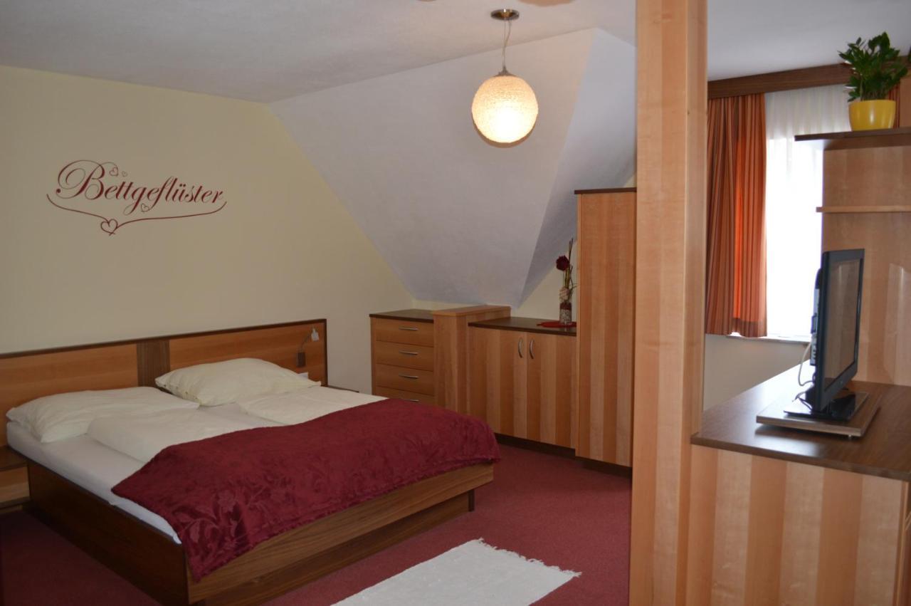 Fruehstueckspension Krump Bad Waltersdorf Exterior foto